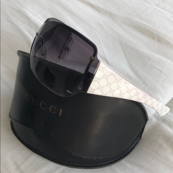 Gucci Logo sunglasses - Picture 2 of 7